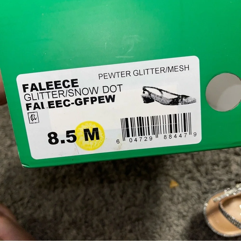 J. Renee Women's Faleece Pump Size 8.5M - Picture 6 of 8